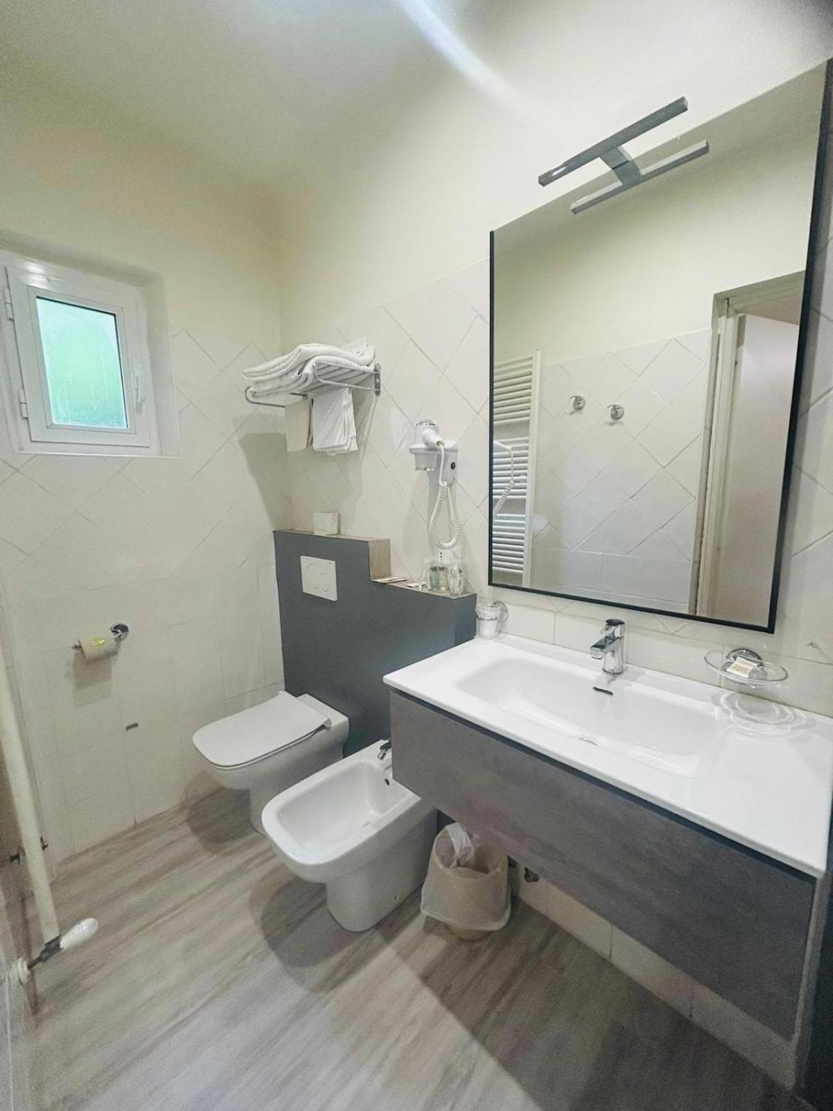 Hotel Giardinetto Al Sant'Orsola Bologna Esterno foto